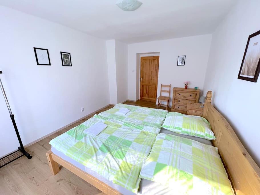 Apartman U Labe Decin Bagian luar foto